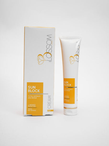 Blossom Sunscreen SPF 100 – Advanced Sun Protection | 50ml