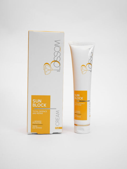 Blossom Sunscreen SPF 100 – Advanced Sun Protection | 50ml